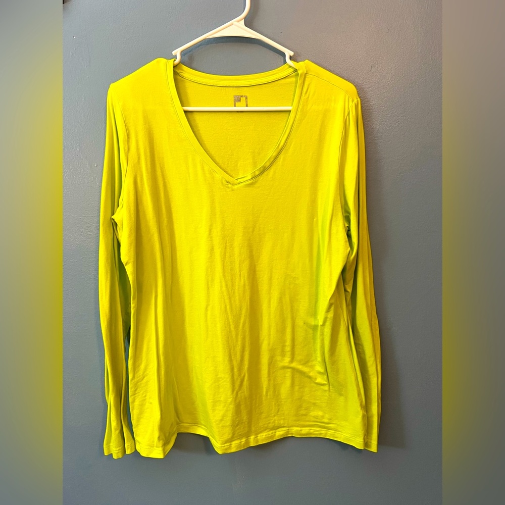 Jc penny long sleeved v neck